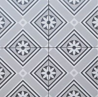 La Madeleine Rosalie 20x20-2